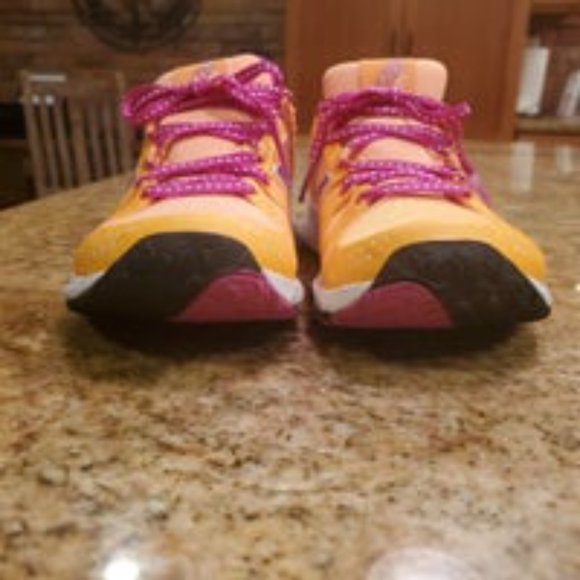 New Balance Vazee Agility Sneakers - Picture 4 of 9